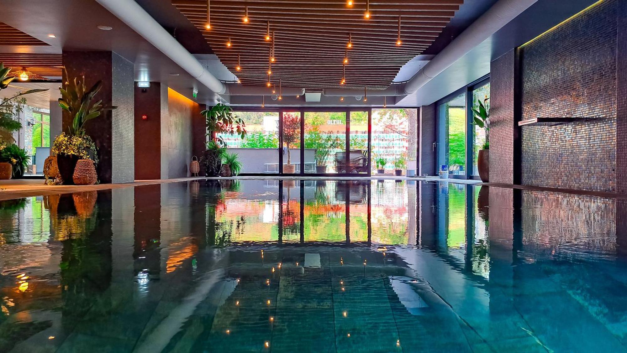 Hotel Bucura Calimanesti Luaran gambar