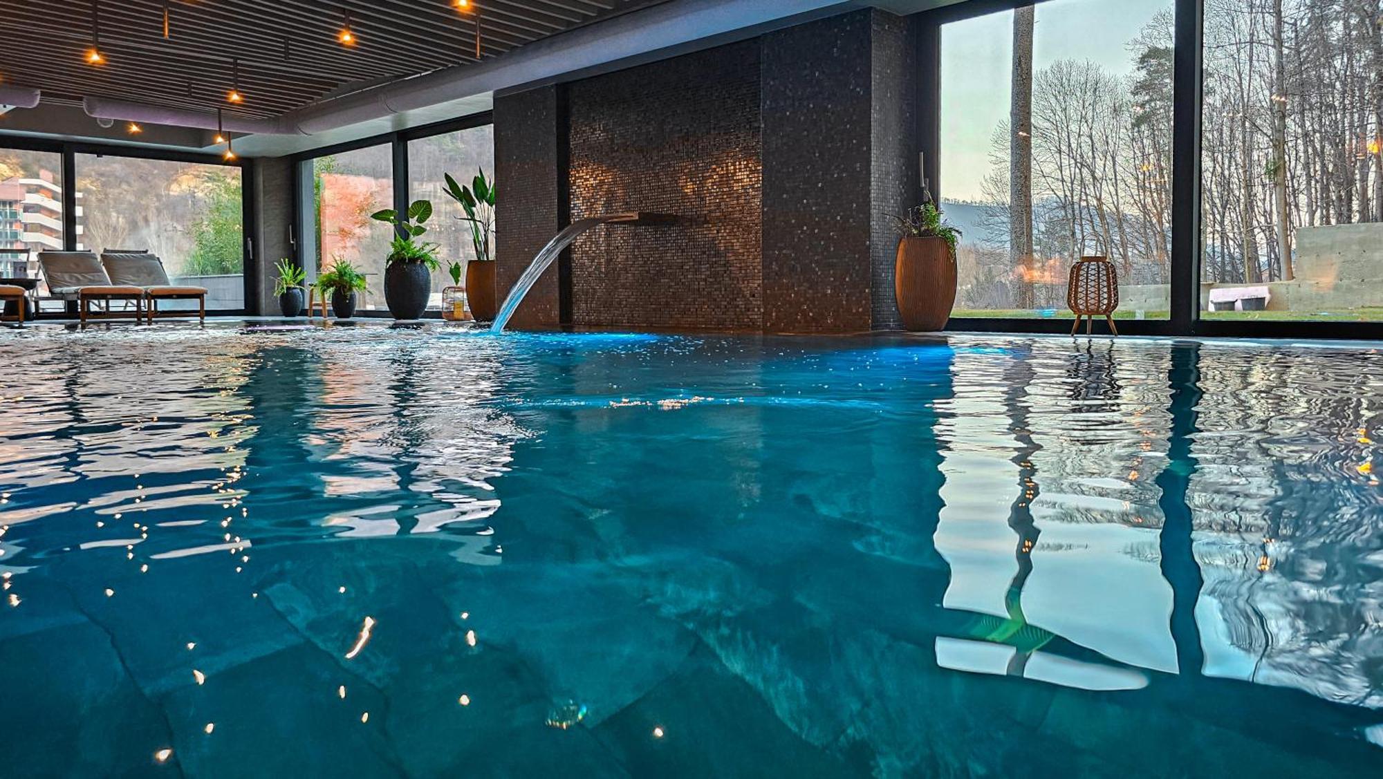 Hotel Bucura Calimanesti Luaran gambar