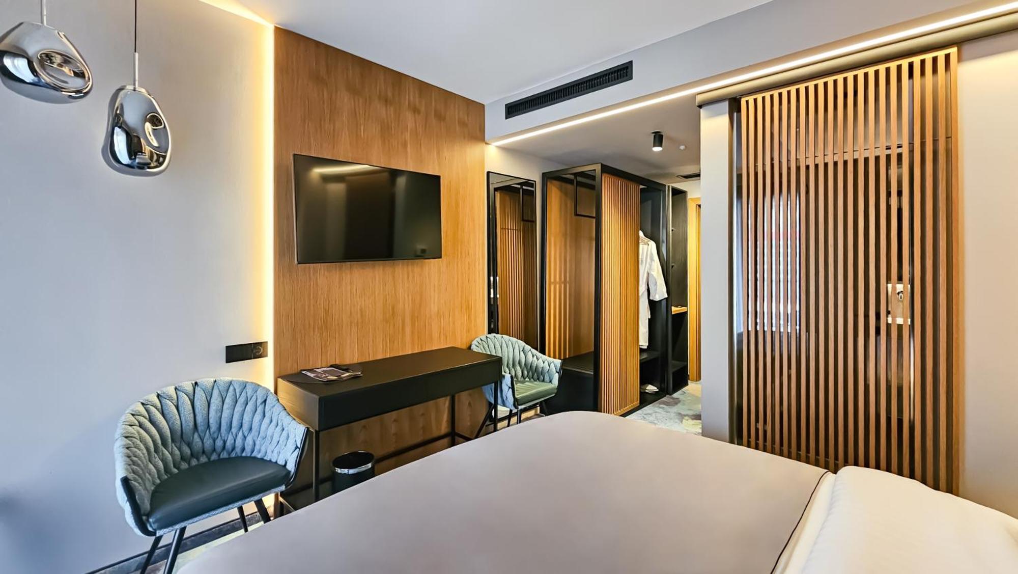 Hotel Bucura Calimanesti Luaran gambar
